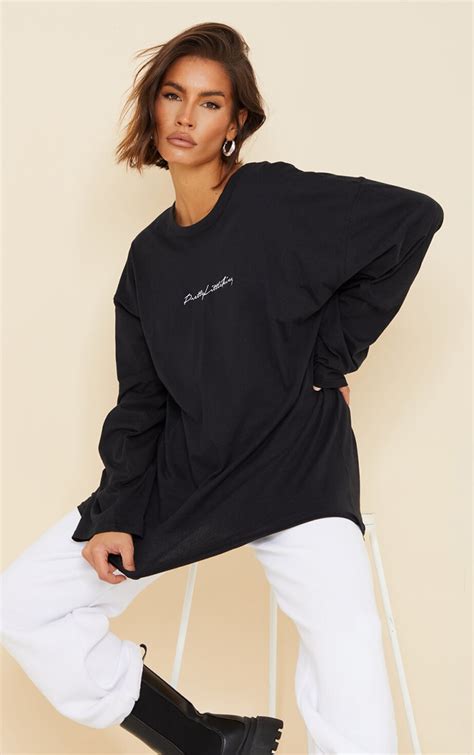 cute oversized long sleeve shirts.